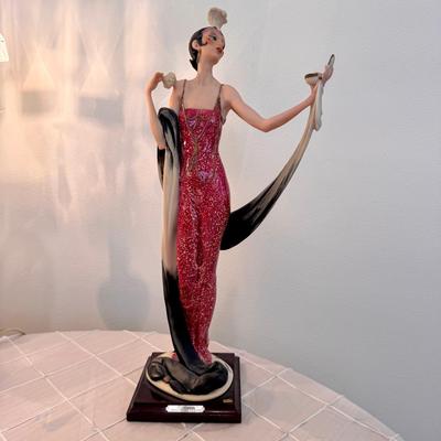 Giuseppe Armani Tall figurine  