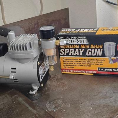 1/8 hp Mini Air Compressor & Mini Spray Gun