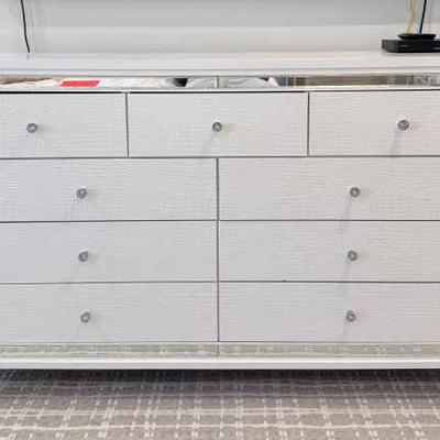 Ester's Furniture and Paintings