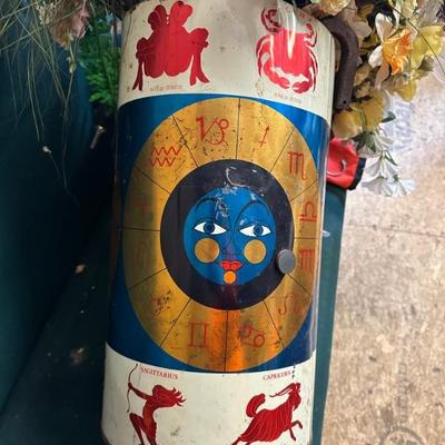 Vintage trashcan