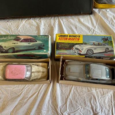 James Bond car with box