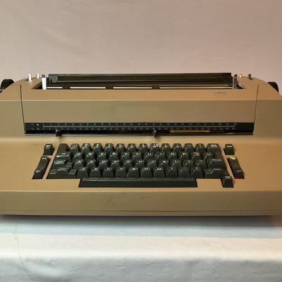 IBM Selectric 2 Electric Typewriter 