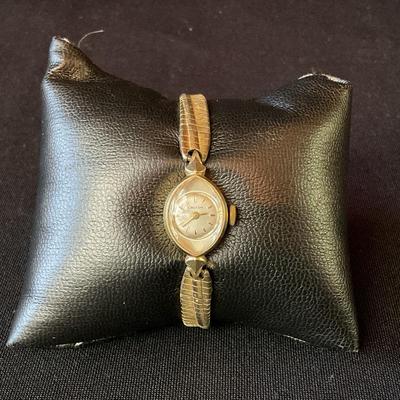 Croton Ladies Watch 14K Back