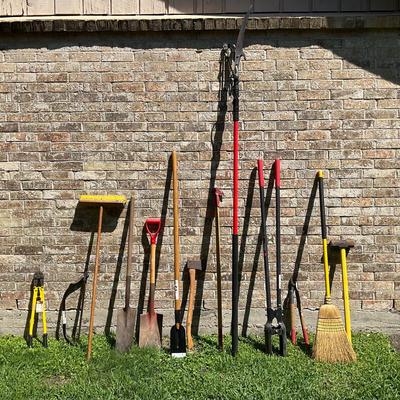 Landscaping & Garden Tools