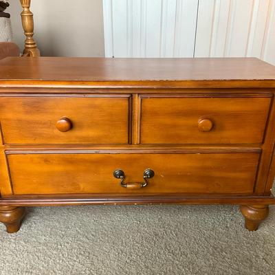 Blanket chest