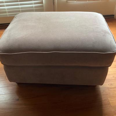 Lazy boy Ottoman 