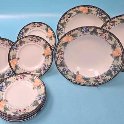 "Mikasa" Garden Harvest Set