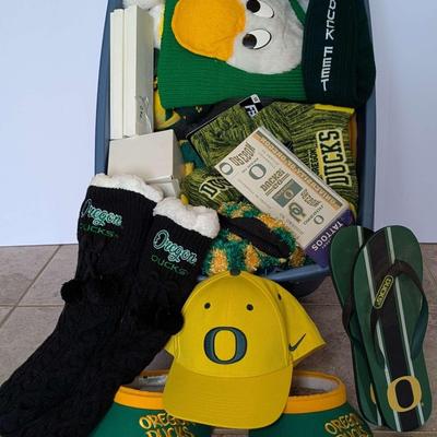 University of Oregon Fan Apparel & Accessories Lot – Hats, Socks, Flip-Flops & More