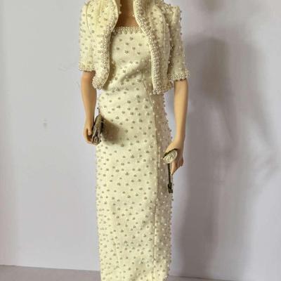 Franklin Mint Princess Diana Porcelain Portrait Doll – "Ivory Inspiration"