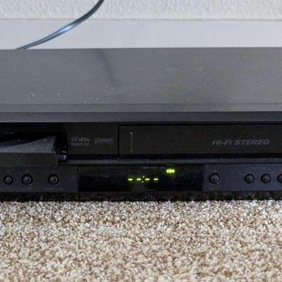 JVC HR-XVC11B DVD/VCR Combo Player – Dolby Digital & DTS