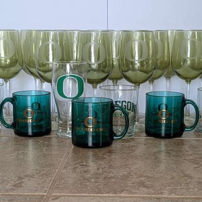 University of Oregon Glassware Lot – 25 Pieces: Wine Glasses, Mugs, Tumblers & Pint