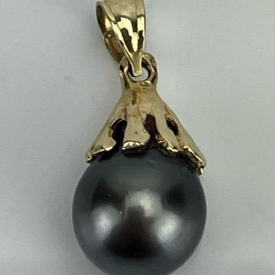 14k Yellow Gold 10.5mm Tahitian Pearl Pendant
