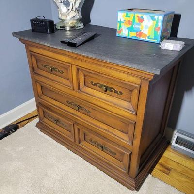 Hekman small Heckman dresser / night stand $45