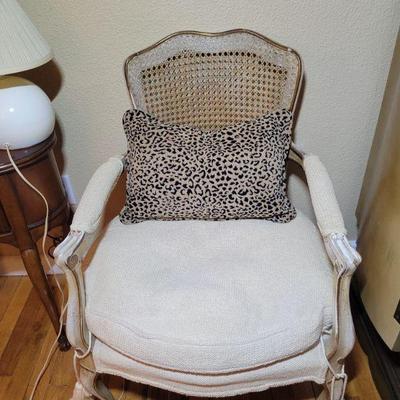Accent chair
$45