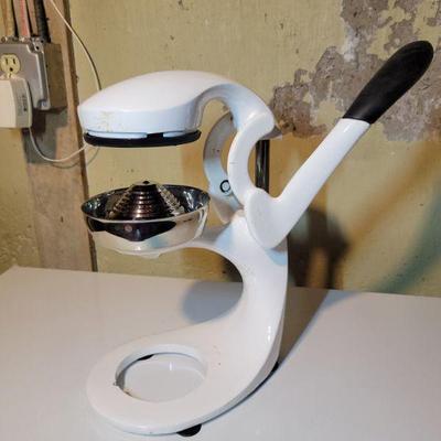 Juicer - All metal... very heavy & beautiful.  $23