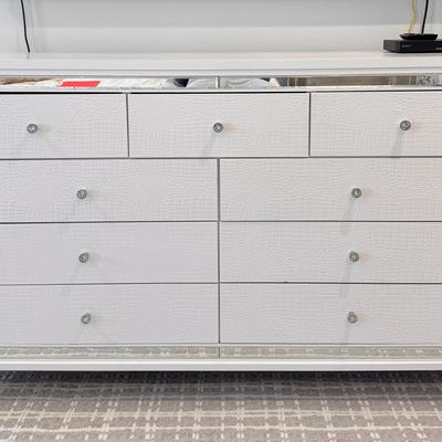 9 Drawer Mirrored Dresser