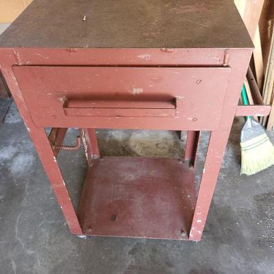 Metal cabinet