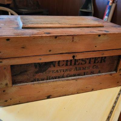 12 GA. Winchester ammo box