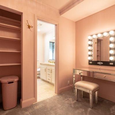 Mirrored vanity two drawer light bulb mirror 