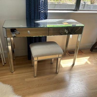 Mirrored vanity