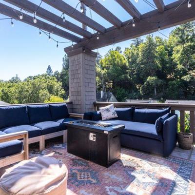 outdoor firepit  