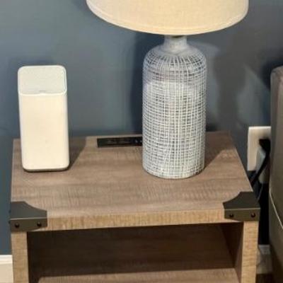 End Table & Lamp