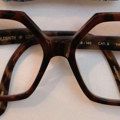 Yatton, Oliver Goldsmith Glasses