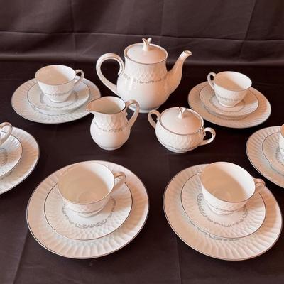 Lot 213: Tea Time With Noritake China