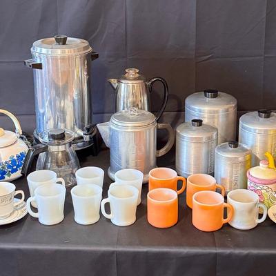 Lot 205: Coffee And Tea Party