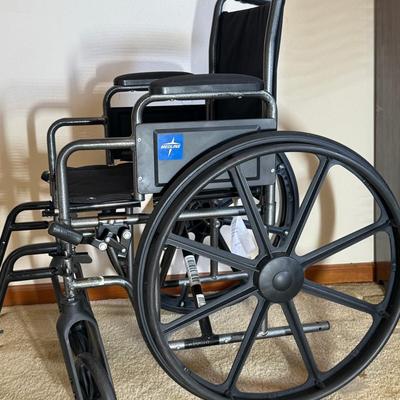 Lot 510: Medline Wheelchair