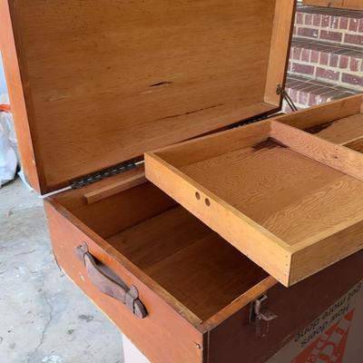 Lot 515: Wooden Storage Box W/ Tray