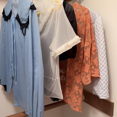 Vintage Tops SZ Small