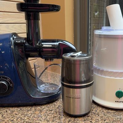 Jocuu Slow Masticating Juicer/Krups La Glaciere Ice Cream Maker/Cuisinart Spice Grinder 