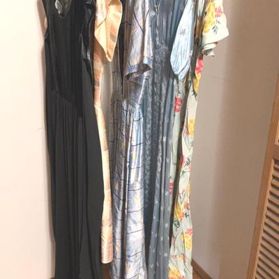 Custom Vintage Women's Clothing SZ4-6
