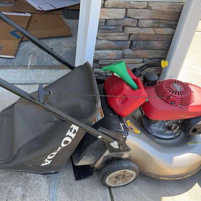 Easy Start/Smart Drive Lawn Mower by Honda 