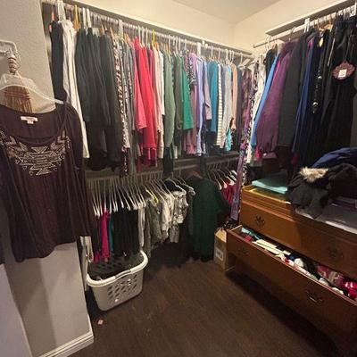 Size L, XL and 1/2 XL Ladies Only Clothing.  Size 8.5 Shoes