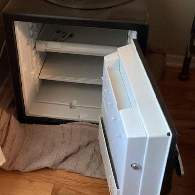 Sentry safe open