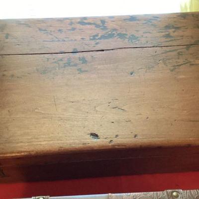 Wooden trinket box