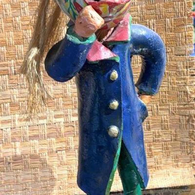 Vintage mexico barro betus or ceramica fantastica figure