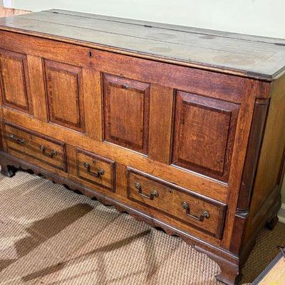 Antique english oak mule chest