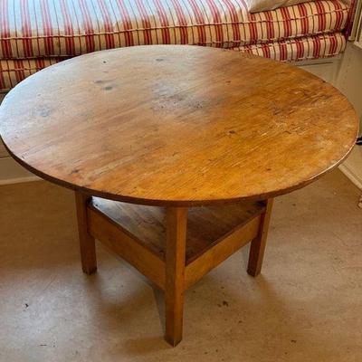Antique pine round dining table