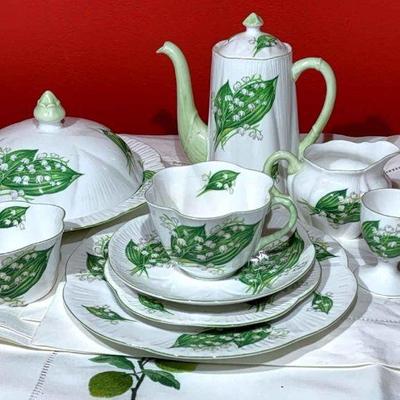 Beautiful shelley lily of the valley” 10 piece fine bone china set