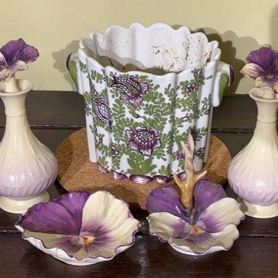 Austrian porcelain vanity set cos italy pot
