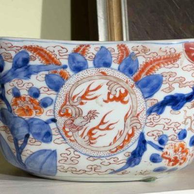Japanese imari porcelain bowl