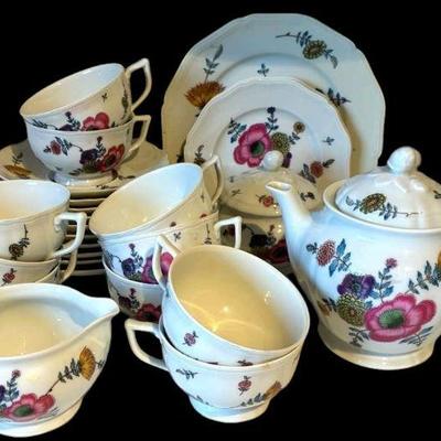 A raynaud et cie limoges france tea set