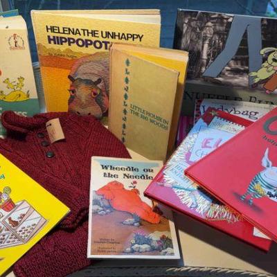 Childs sweater w dr seuss, curios george, & other children’s books