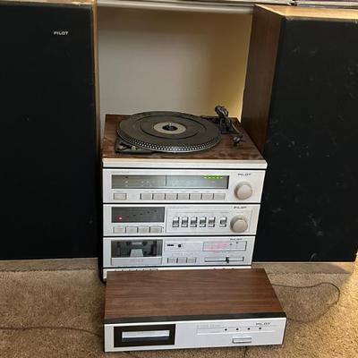 Vintage Pilot Stereo System (working)