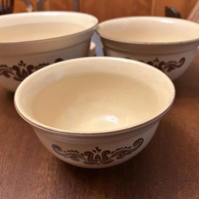 Pfaltzgraff Village Folk Art Pattern Tan & Brown Mixing Bowls 