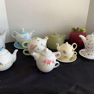 Vintage & Collectible Teapot Collection - Charming Variety!