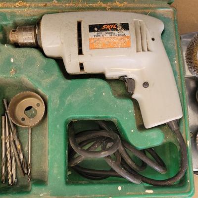 Skil Power Drill with Bits & Bench Grinder/Buffer